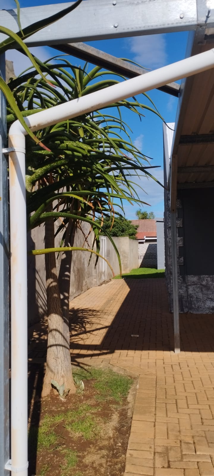 4 Bedroom Property for Sale in Noorsekloof Eastern Cape